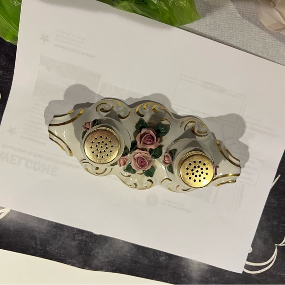 Antique Dresden Porcelain Salt & Pepper Set With Tray Germany - Picture 3 of 6